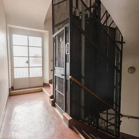 Inner Bo, Terrazzino Vista Tetti In Centro Storico Болонья