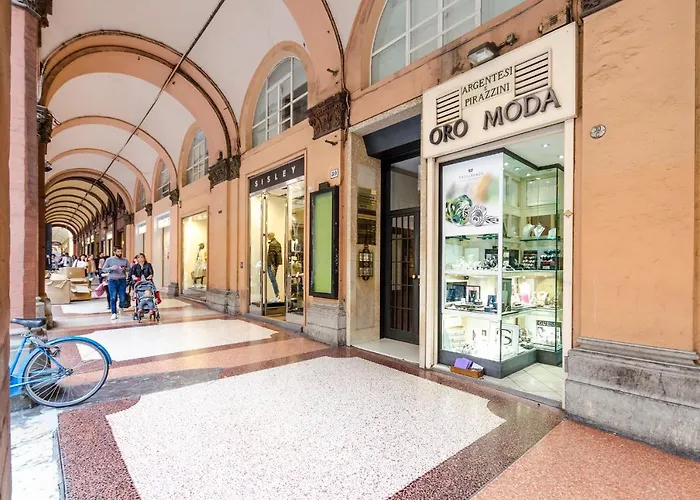 Διαμέρισμα Inner Bo, Terrazzino Vista Tetti In Centro Storico Μπολόνια