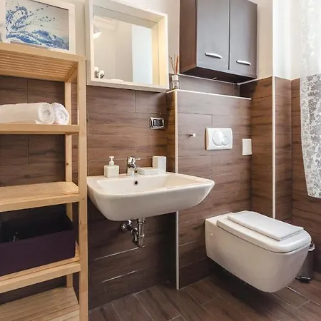 Inner Bo, Terrazzino Vista Tetti In Centro Storico 博洛尼亚